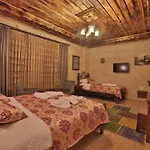 Caravanserai Отель