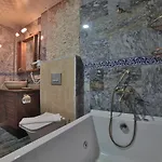 Caravanserai Hotel 3*