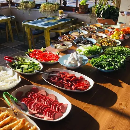 Caravanserai Hotel