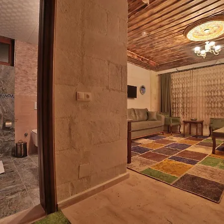 Caravanserai 3* 格雷梅