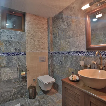 Caravanserai فندق غوريمِيه