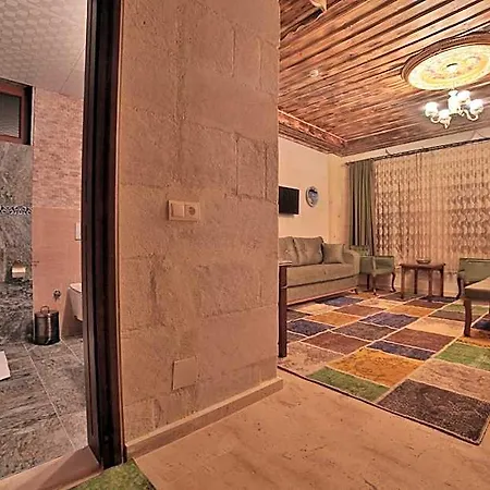 Caravanserai Hotel